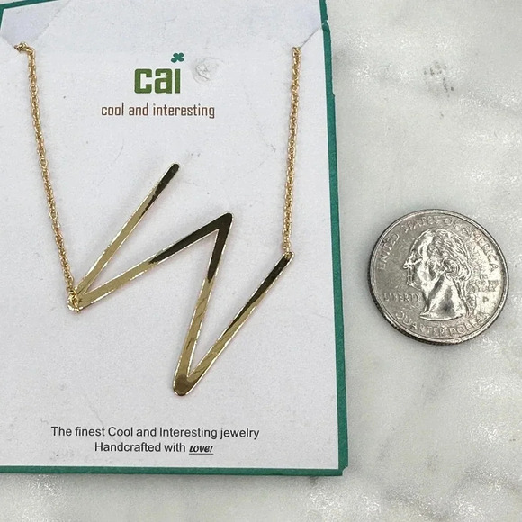 New CAI Cool and Interesting Initial M or W Neccklace Gold-tone On Card - Picture 5 of 7